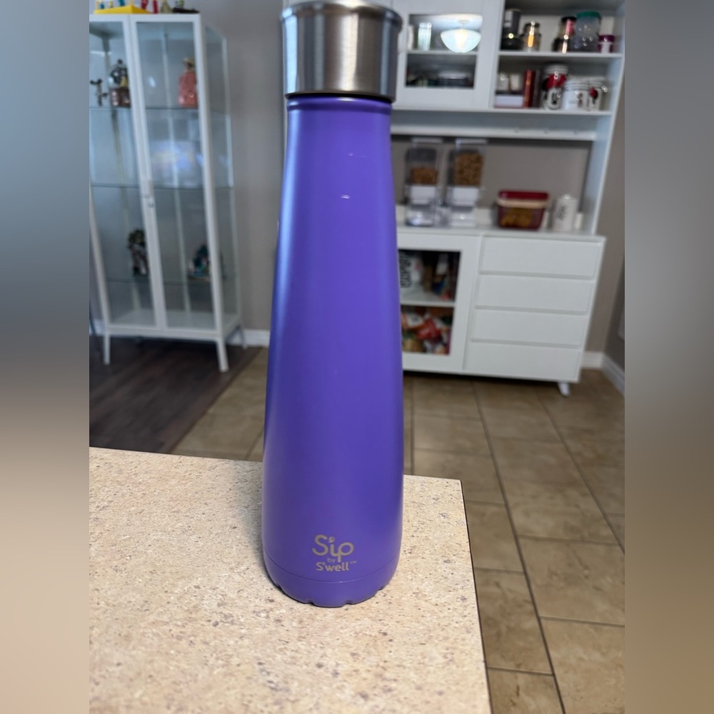 Sip by Swell 15oz insulated bottle